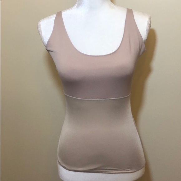 Spanx Hide and Sleek Scoop Neck Tank sz M - Picture 1 of 5